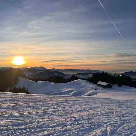 Schoenenbuehl Хиттизау